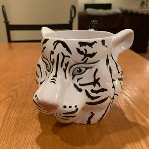 Vintage Ringling Bros and Barnum & Bailey white leopard cup